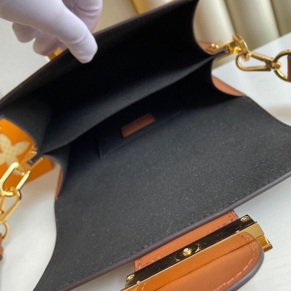 Louis Vuitton MINI DAUPHINE BAG - Picture 3 of 8